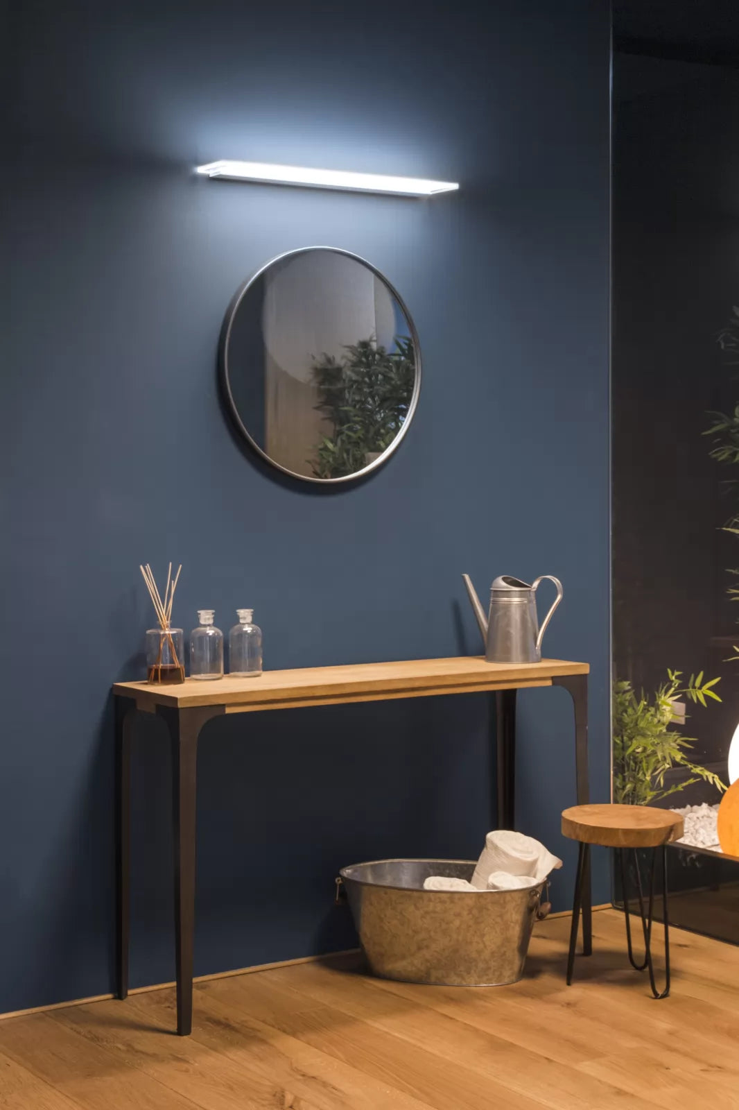 Skinny 7910 Wall Light