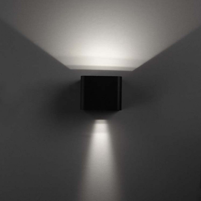 Wilson IP65 LED Wall Light - Outdoor