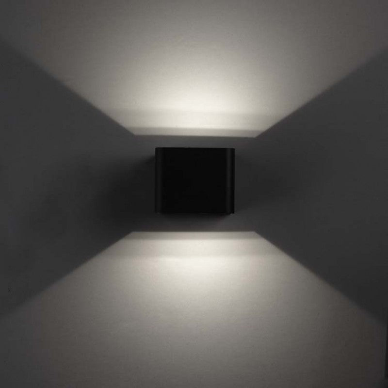 Wilson IP65 LED Wall Light - Outdoor