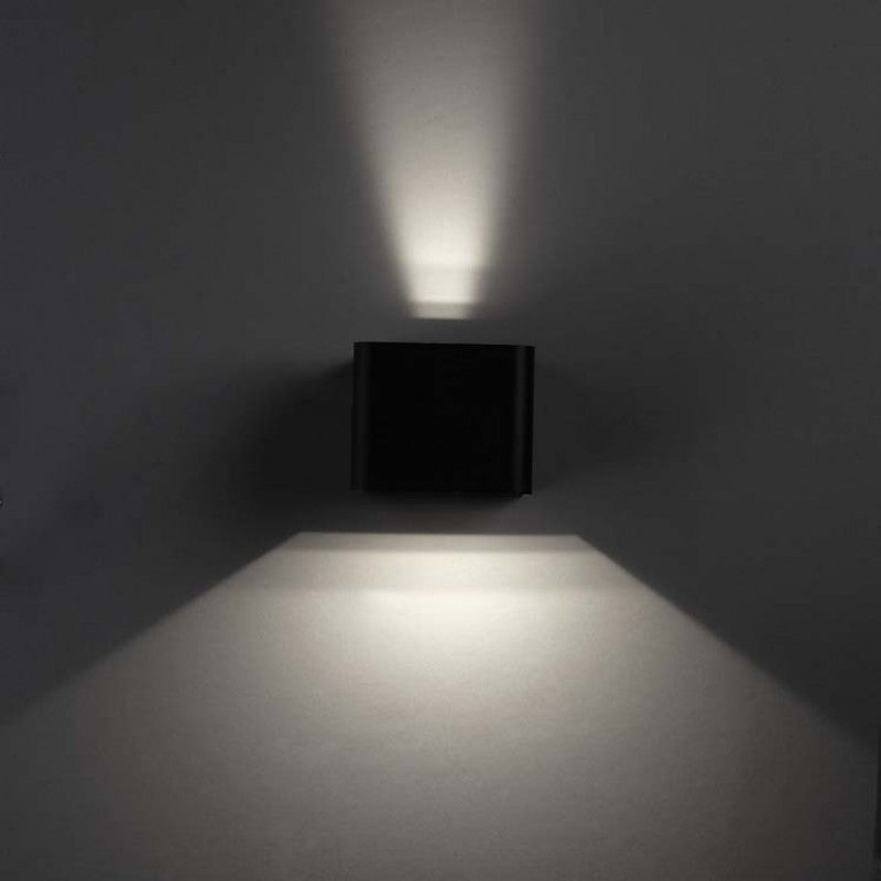 Wilson IP65 LED Wall Light - Outdoor
